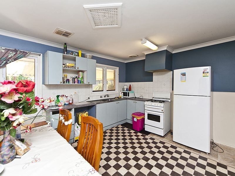 26 Doorigo Road, Armadale WA 6112