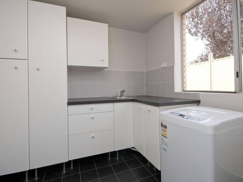 7 Burrowa Street, Armadale WA 6112