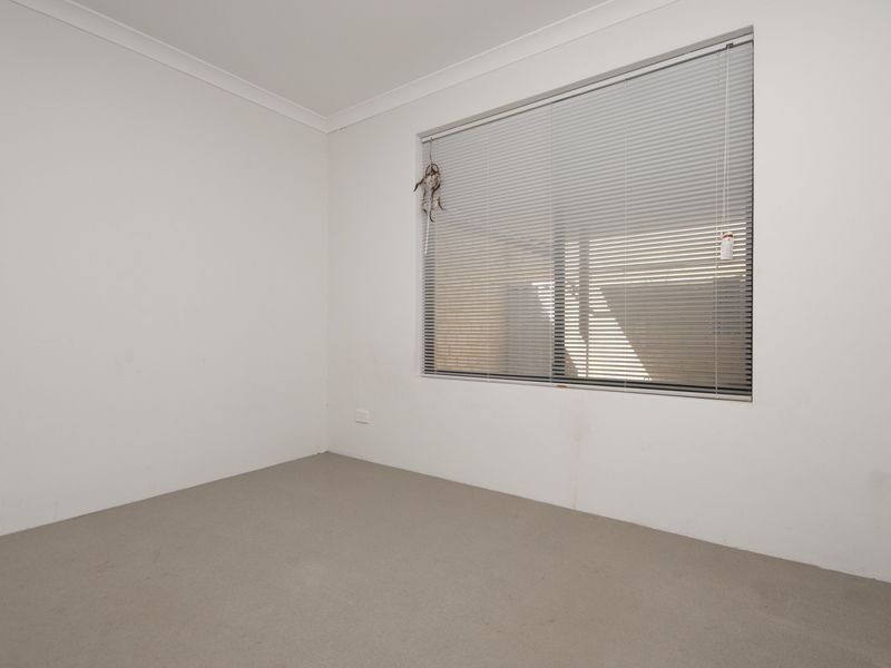 11/18 Mountain View, Kelmscott WA 6111