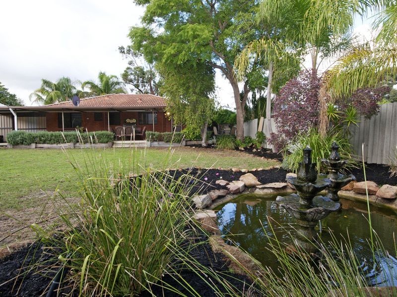 63 Grovelands Drive, Camillo WA 6111