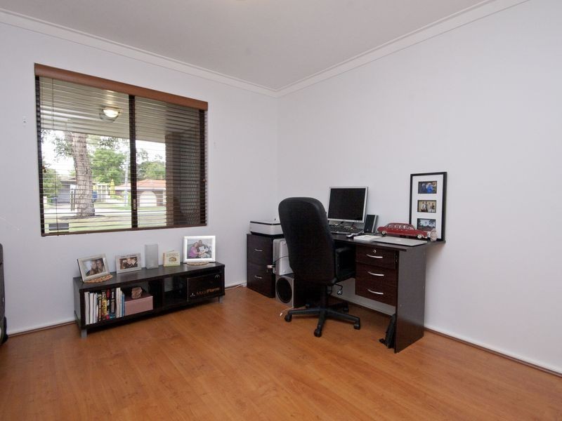 63 Grovelands Drive, Camillo WA 6111