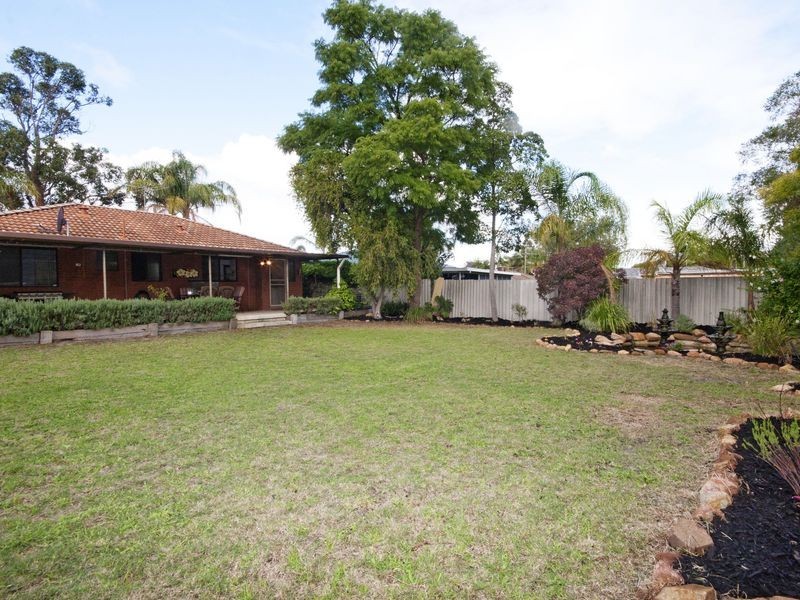 63 Grovelands Drive, Camillo WA 6111