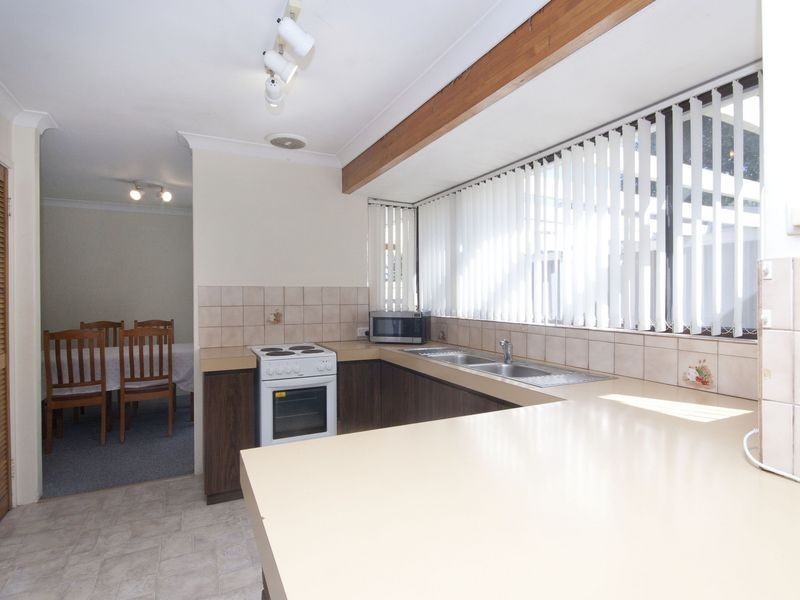 141 Braemore Street, Seville Grove WA 6112