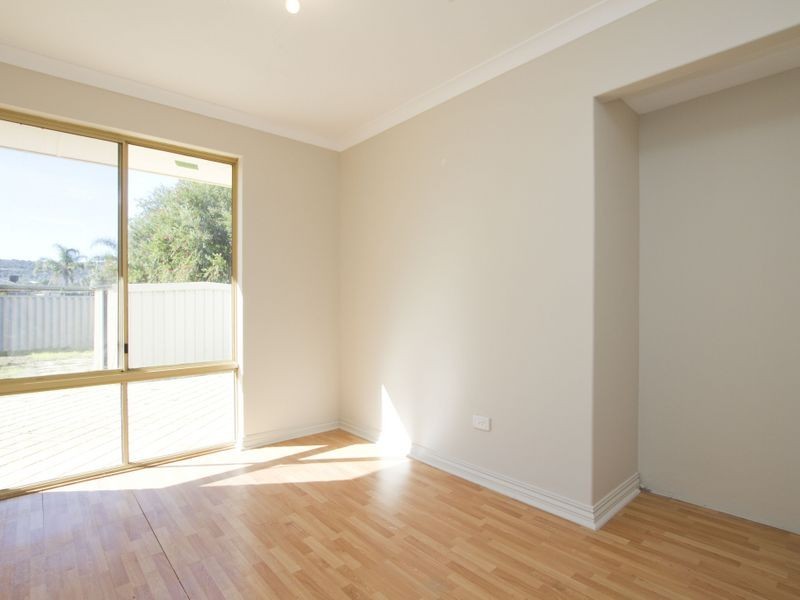 6 Wattlebird Place, Brookdale WA 6112