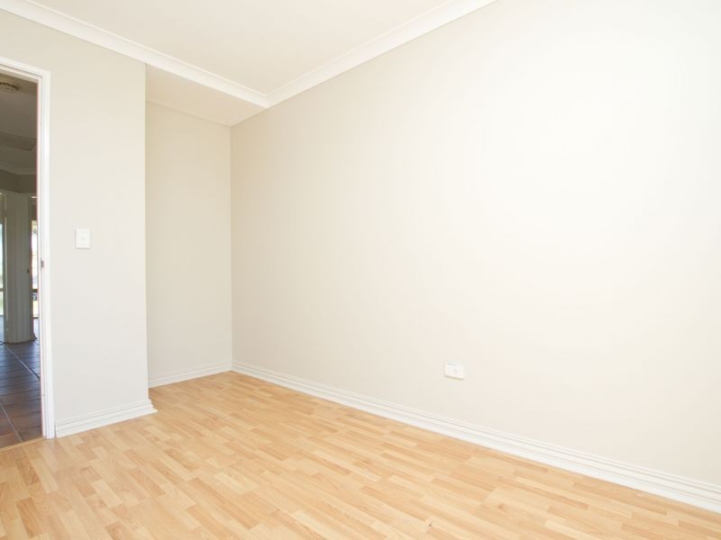 6 Wattlebird Place, Brookdale WA 6112