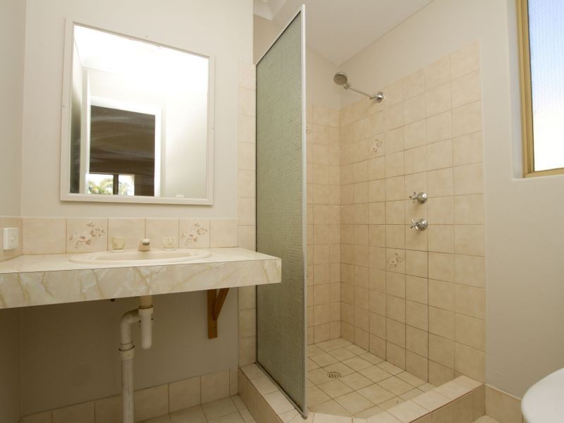 6 Wattlebird Place, Brookdale WA 6112