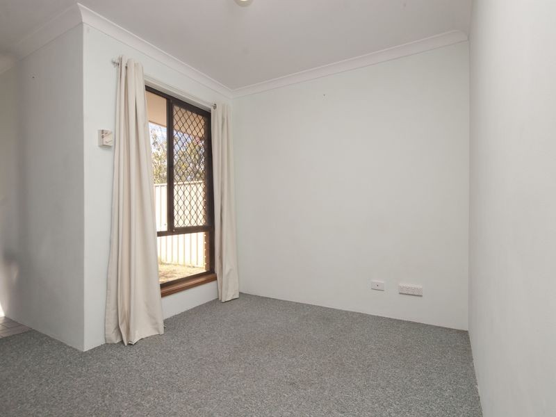 5 Herbert Court, Brookdale WA 6112