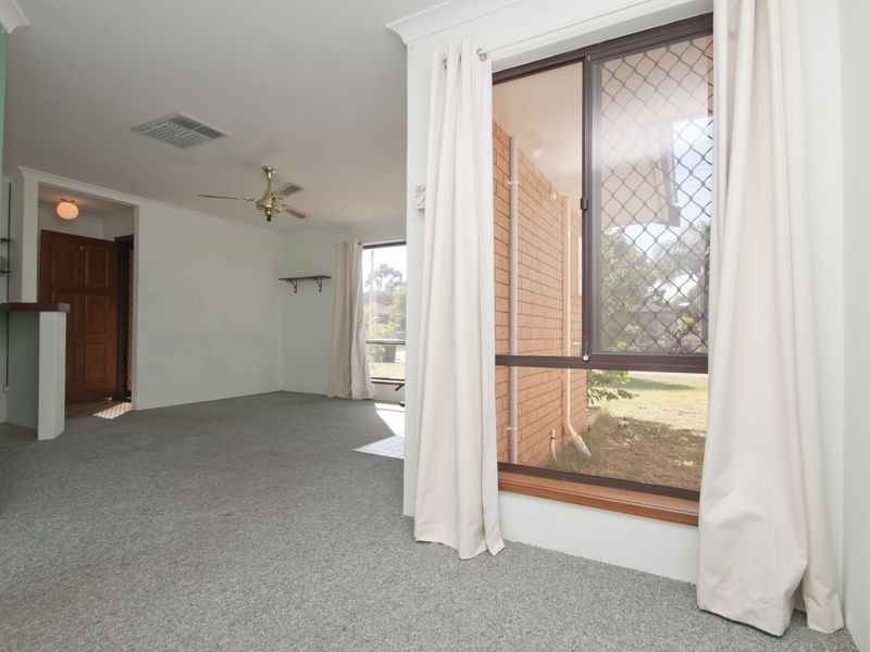 5 Herbert Court, Brookdale WA 6112