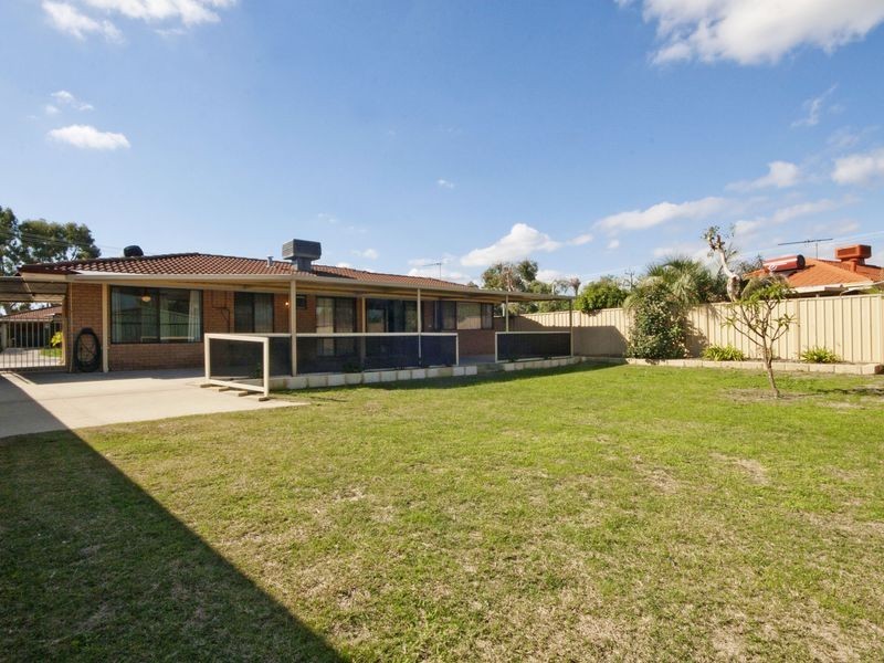 5 Herbert Court, Brookdale WA 6112