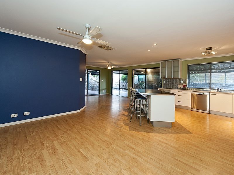 3218 Albany Hwy, Mount Nasura WA 6112