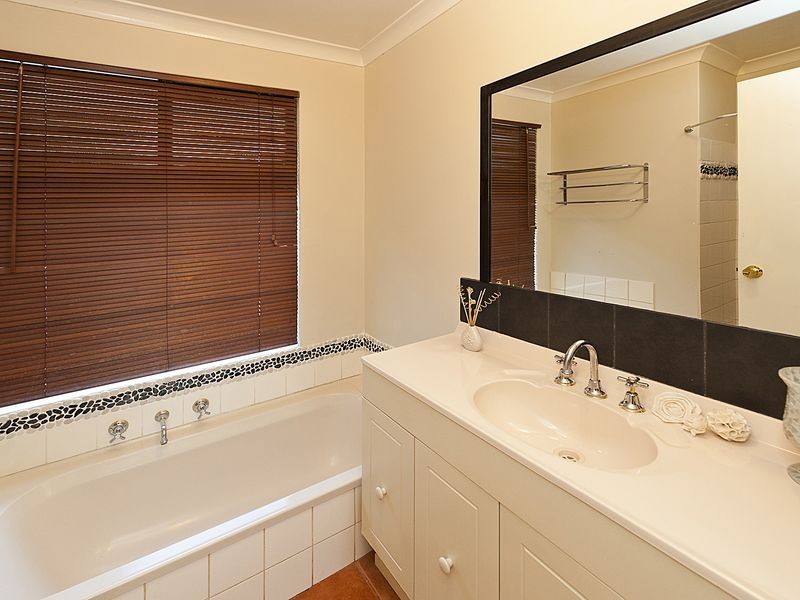 3218 Albany Hwy, Mount Nasura WA 6112