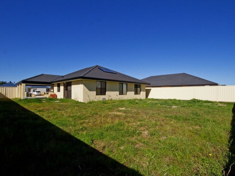 36 Kalanchoe Approach, Seville Grove WA 6112