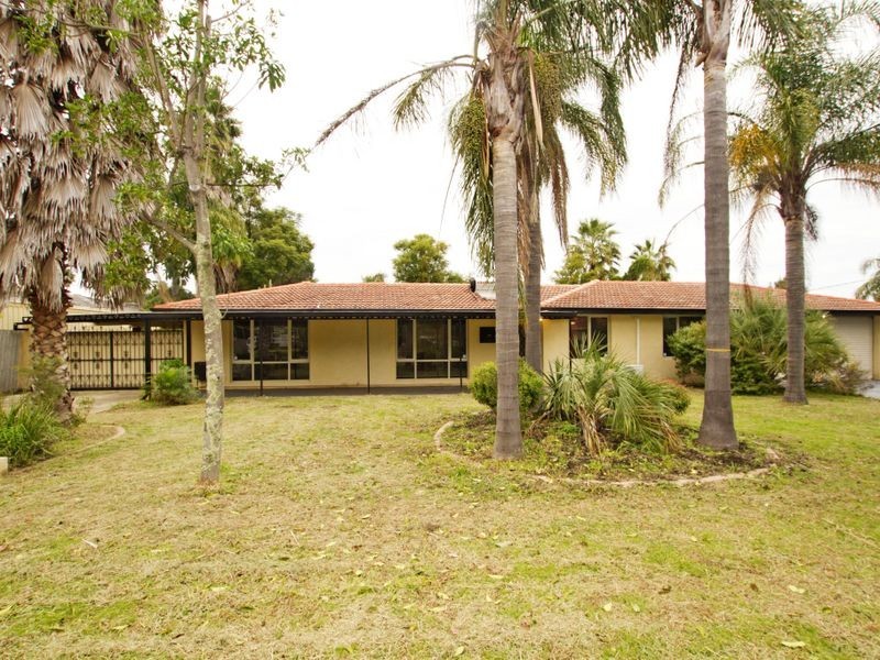 18 Dawson Street, Armadale WA 6112