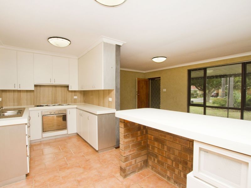 18 Dawson Street, Armadale WA 6112