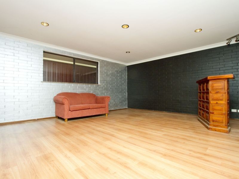 18 Dawson Street, Armadale WA 6112