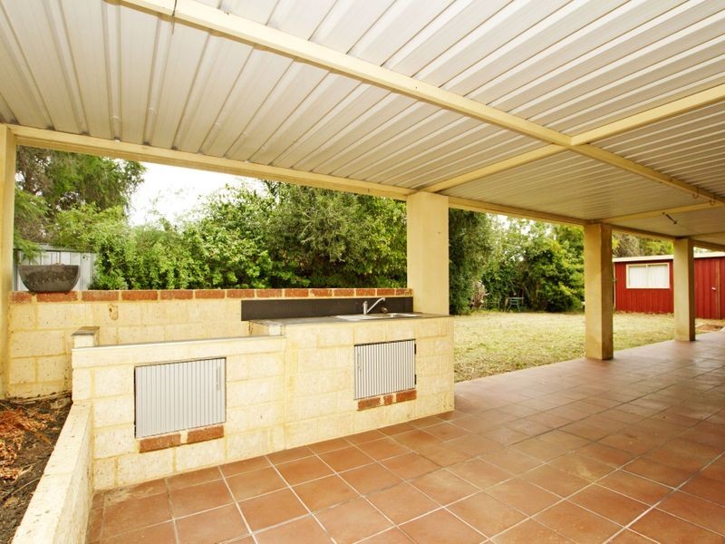 18 Dawson Street, Armadale WA 6112