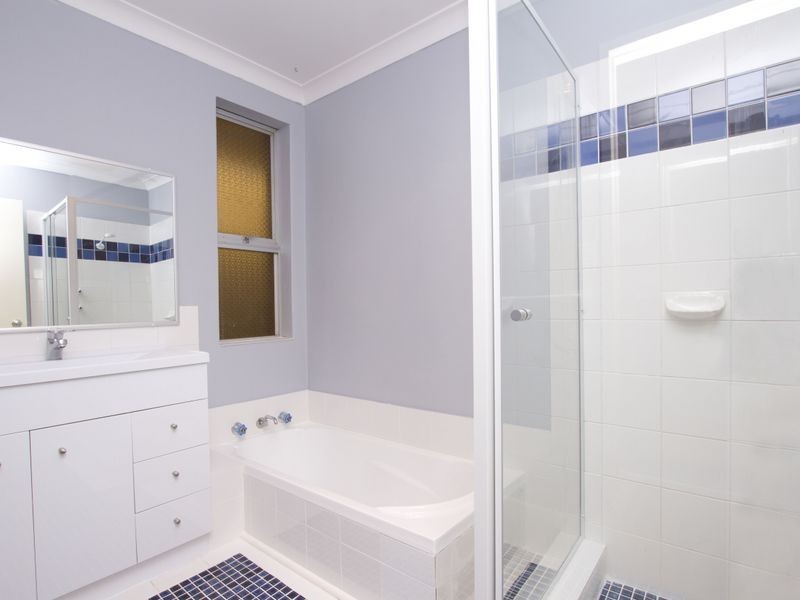 10 Boronia Close, Camillo WA 6111