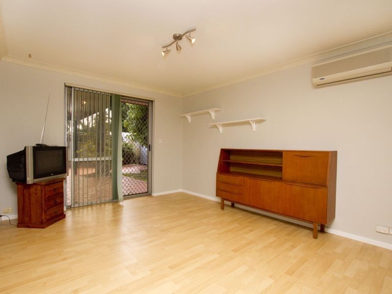 10 Boronia Close, Camillo WA 6111