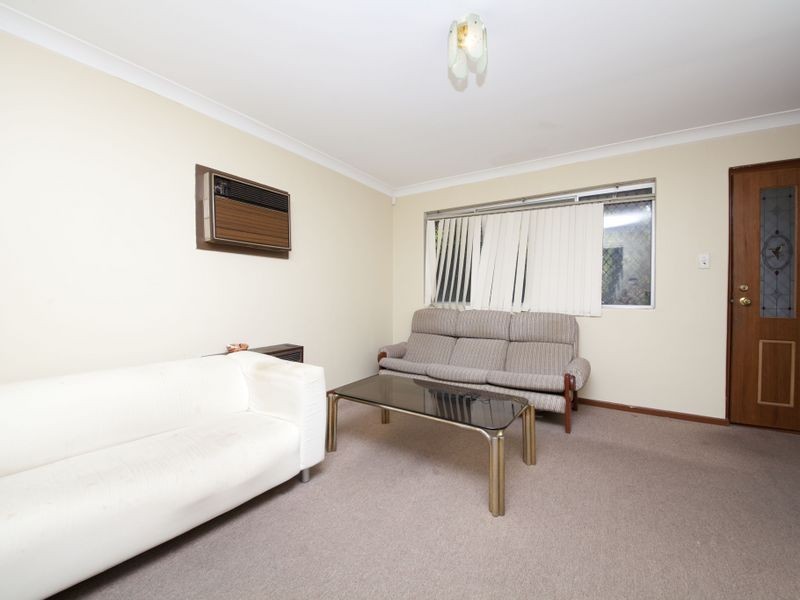 3 Redtingle Road, Camillo WA 6111