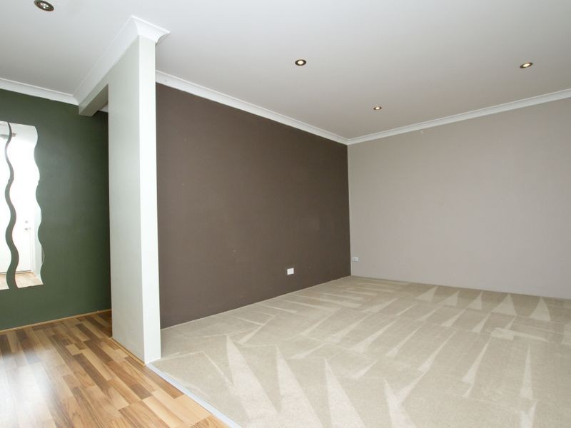 24 Glenfin Road, Seville Grove WA 6112