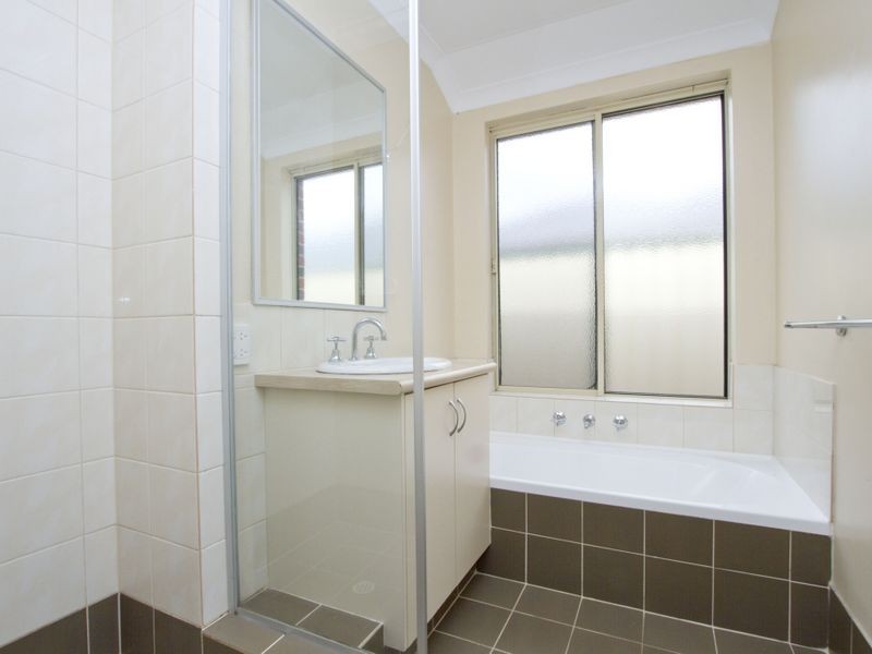 24 Glenfin Road, Seville Grove WA 6112