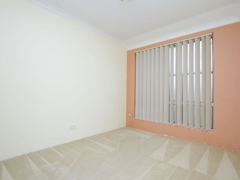 24 Glenfin Road, Seville Grove WA 6112