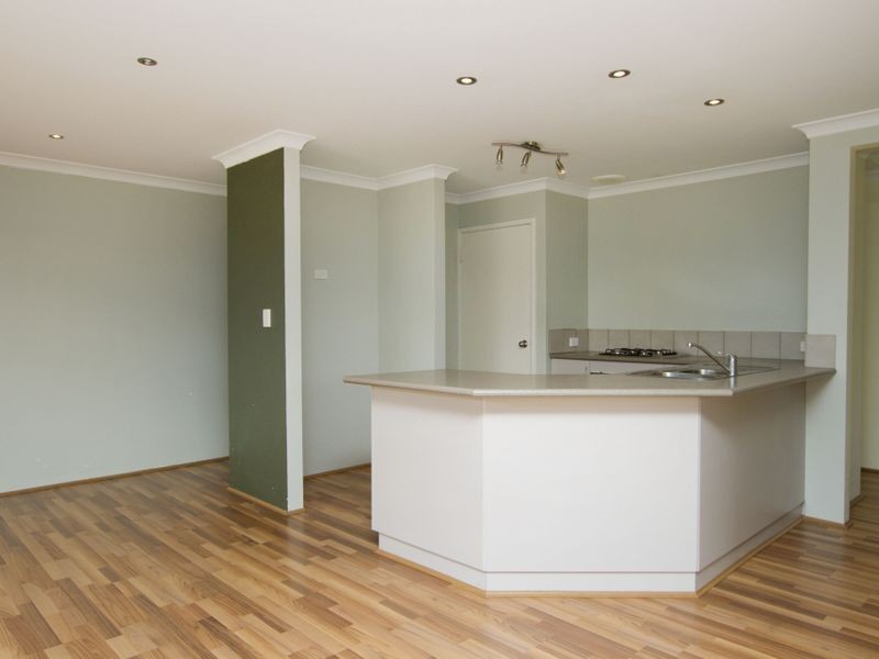 24 Glenfin Road, Seville Grove WA 6112