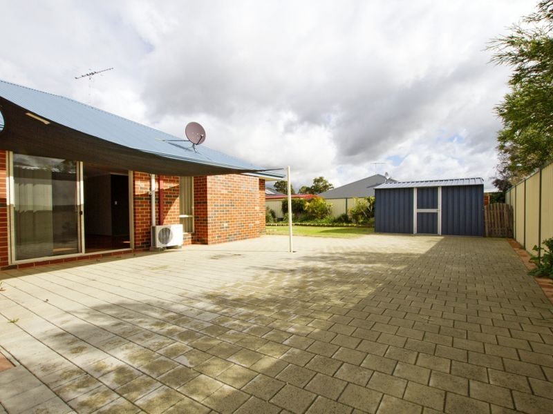 24 Glenfin Road, Seville Grove WA 6112