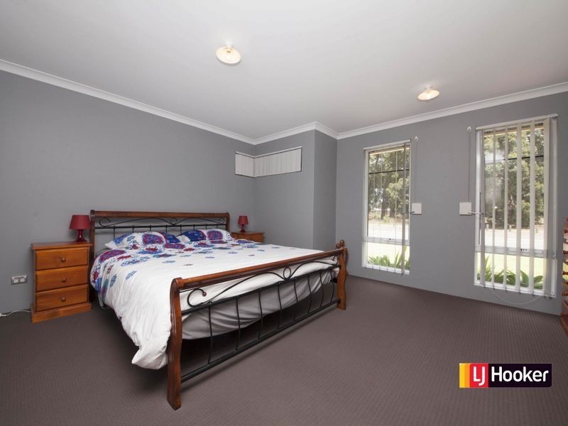 43 Ralphs Street, Seville Grove WA 6112