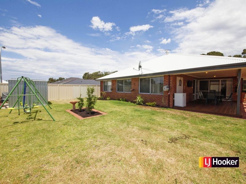 43 Ralphs Street, Seville Grove WA 6112