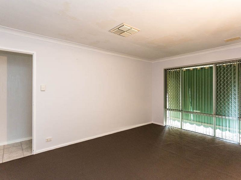 4 Cobham Way, Camillo WA 6111