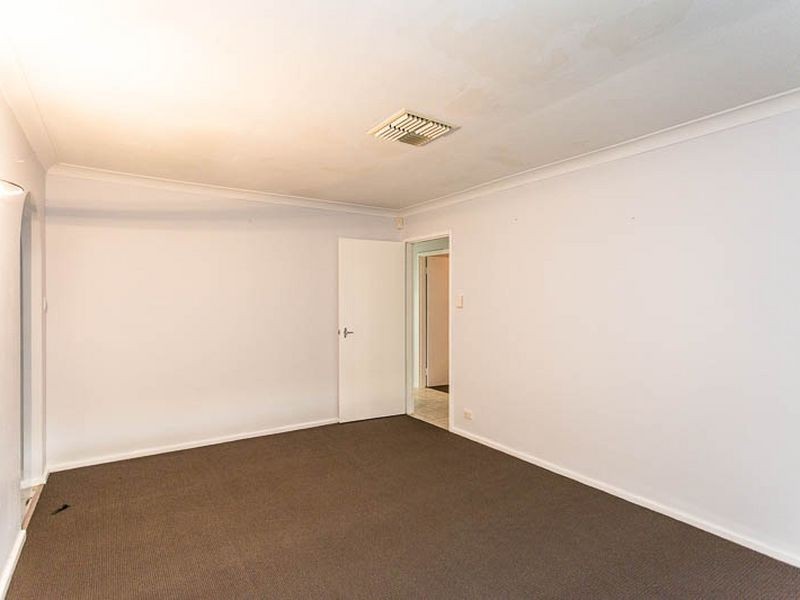 4 Cobham Way, Camillo WA 6111
