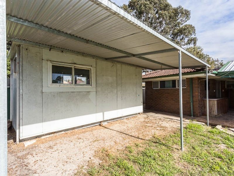4 Cobham Way, Camillo WA 6111