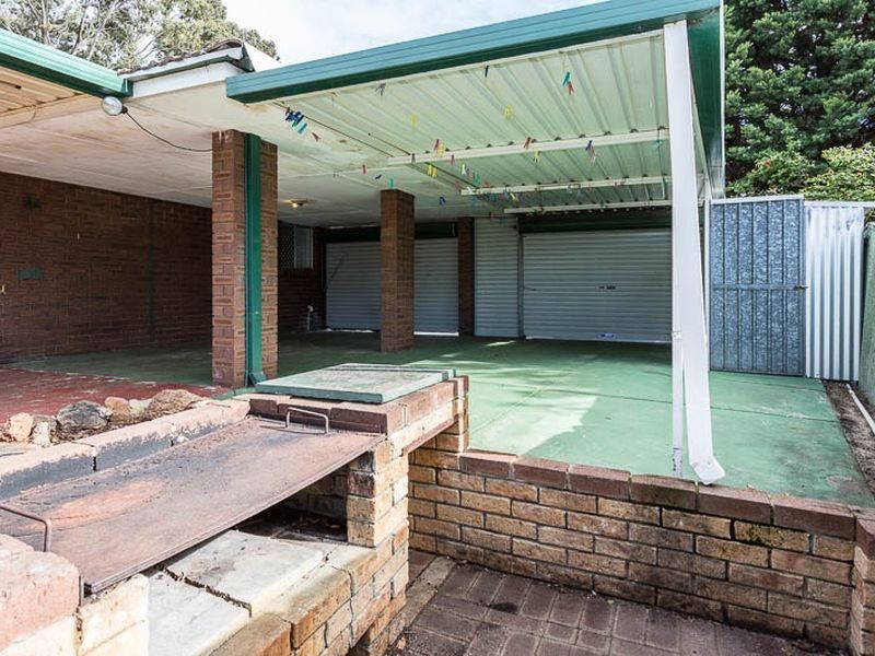 4 Cobham Way, Camillo WA 6111