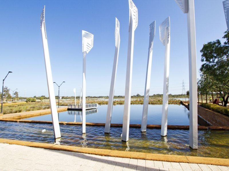 16 Regatta Boulevard, Champion Lakes WA 6111