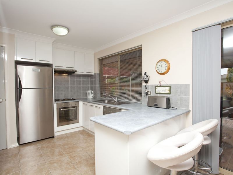 12 Sutcliffe Close, Seville Grove WA 6112