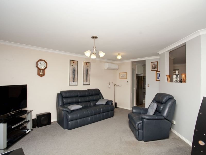 12 Sutcliffe Close, Seville Grove WA 6112