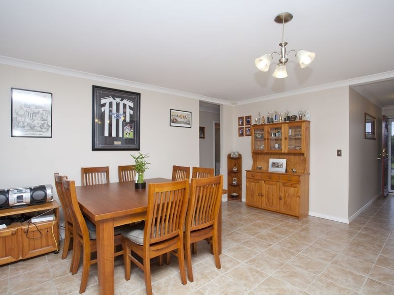 12 Sutcliffe Close, Seville Grove WA 6112