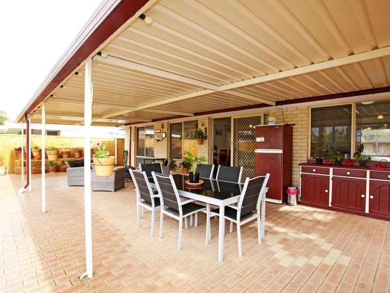 12 Sutcliffe Close, Seville Grove WA 6112