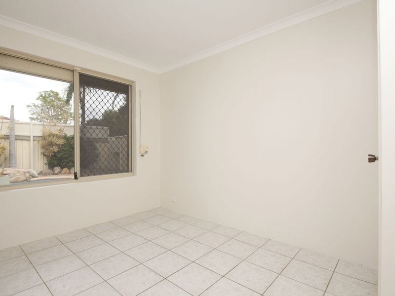 36 Petrel Close, Seville Grove WA 6112