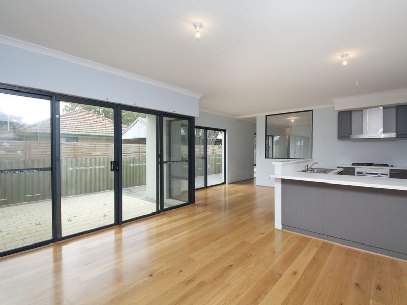 4B Locksley Avenue, Armadale WA 6112