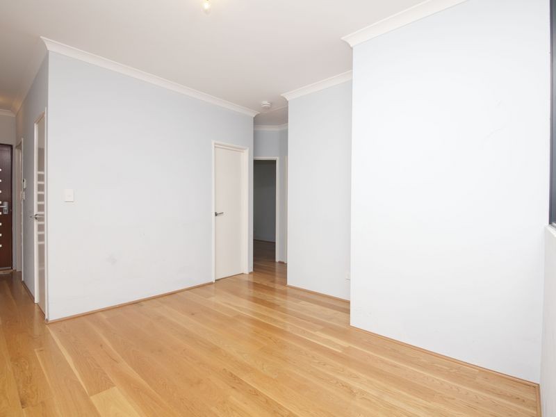 4B Locksley Avenue, Armadale WA 6112