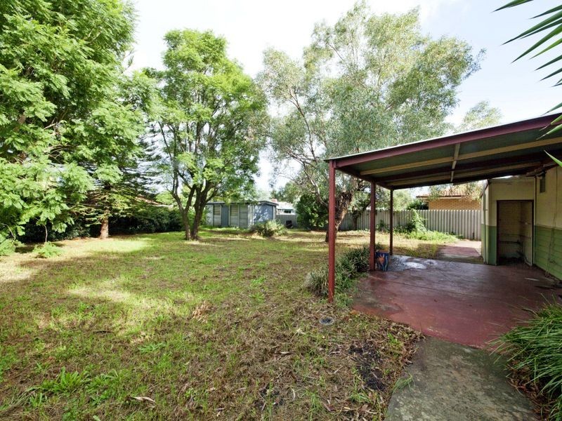 44 Little John Road, Armadale WA 6112