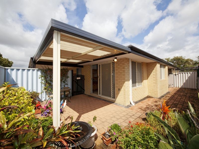 2/85 Coolgardie Street, St James WA 6102