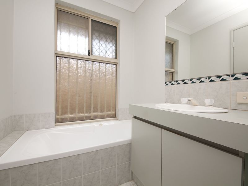 2/85 Coolgardie Street, St James WA 6102