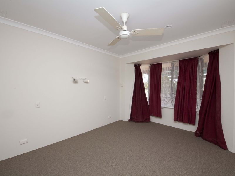 19 Mandarin Way, Seville Grove WA 6112