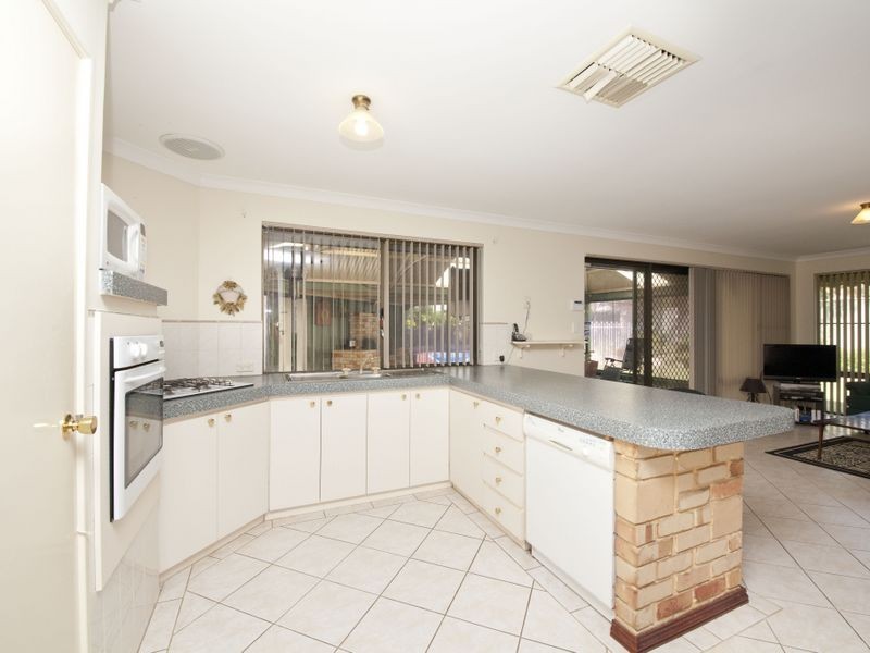 47 Lyrebird Loop, Seville Grove WA 6112