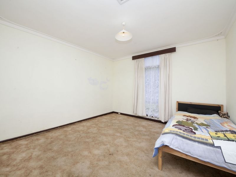 9 Oscar Street, Armadale WA 6112