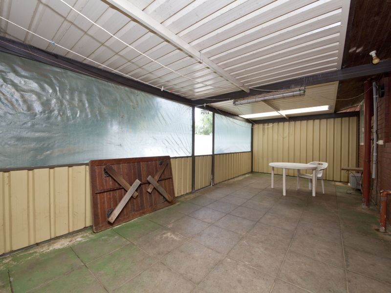 9 Oscar Street, Armadale WA 6112