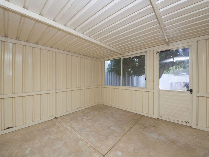 9 Oscar Street, Armadale WA 6112